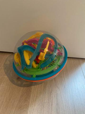 Breinbreker Bal - Leuk en Uitdagend! beschikbaar voor biedingen