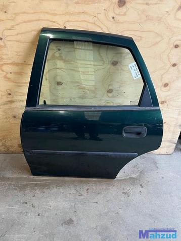 OPEL VECTRA B SEDAN Groen L359 links achter deur 1995-2002 beschikbaar voor biedingen