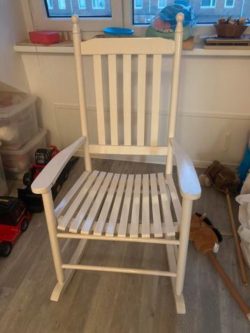 Schommelstoel  beschikbaar voor biedingen