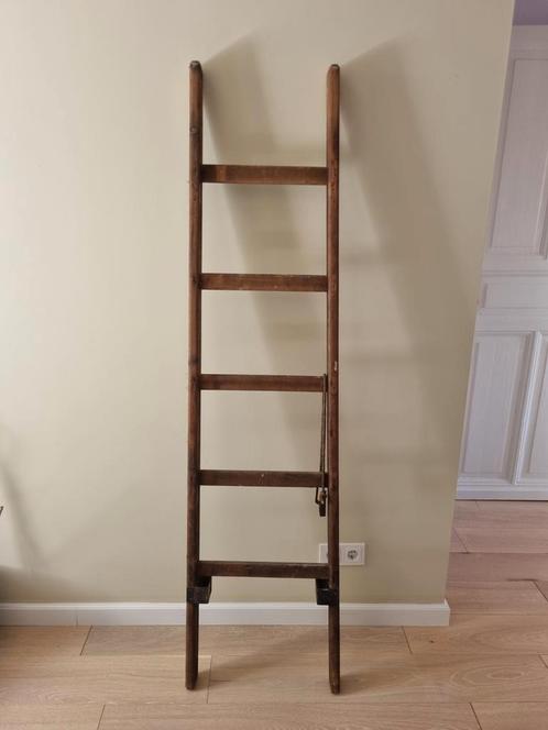 Antieke stevige brocante ladder, Doe-het-zelf en Verbouw, Ladders en Trappen, Gebruikt, Ophalen