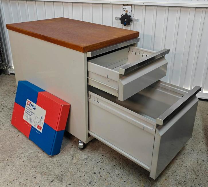 Retro Stalen Archiefkast met Mappen, Huis en Inrichting, Kasten | Roldeurkasten en Archiefkasten, Gebruikt, Minder dan 100 cm