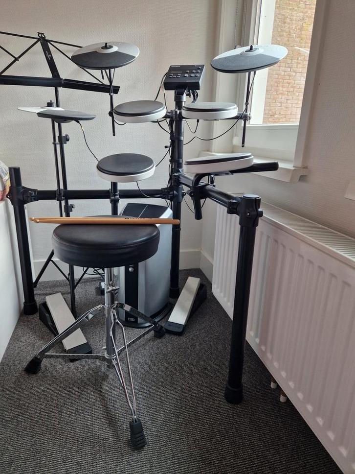 Roland TD-02K V-Drums - Elektronisch Drumstel, Muziek en Instrumenten, Drumstellen en Slagwerk, Zo goed als nieuw, Roland, Elektronisch