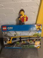 Lego 60197 gele city passagier trein nieuw in gesealde doos, Ophalen of Verzenden, Nieuw