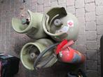 Lege gasflessen en brandspuit, Ophalen, Gebruikt