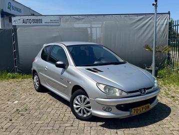 Peugeot 206 1.4 XR - Airco - APK 12-25 beschikbaar voor biedingen