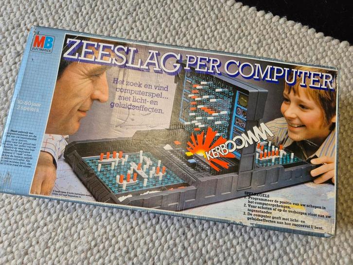 Vintage Zeeslag Per Computer - MB Electronics, Hobby en Vrije tijd, Gezelschapsspellen | Bordspellen, Gebruikt, Een of twee spelers
