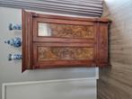 Wortel noten kast, Ophalen of Verzenden