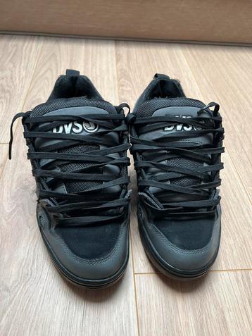 DVS skate schoenen zwart maat 45 – perfecte staat beschikbaar voor biedingen