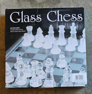 Glazen Schaakbord met 25 x 25 cm Glass Board beschikbaar voor biedingen