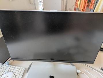 LG 27UP650-w beschikbaar voor biedingen