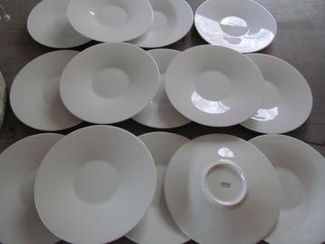 14 Rosenthal DiVino Wit Schotels / Bordjes beschikbaar voor biedingen