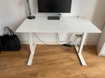Ikea Trotten Bureau - Verstelbaar!, Huis en Inrichting, Bureaus, Ophalen, In hoogte verstelbaar, Zo goed als nieuw, Bureau