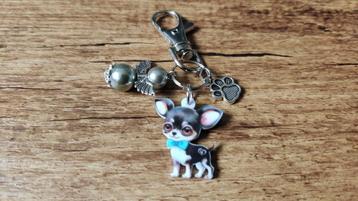 Tashanger Sleutelhanger Chihuahua met beschermengeltje beschikbaar voor biedingen