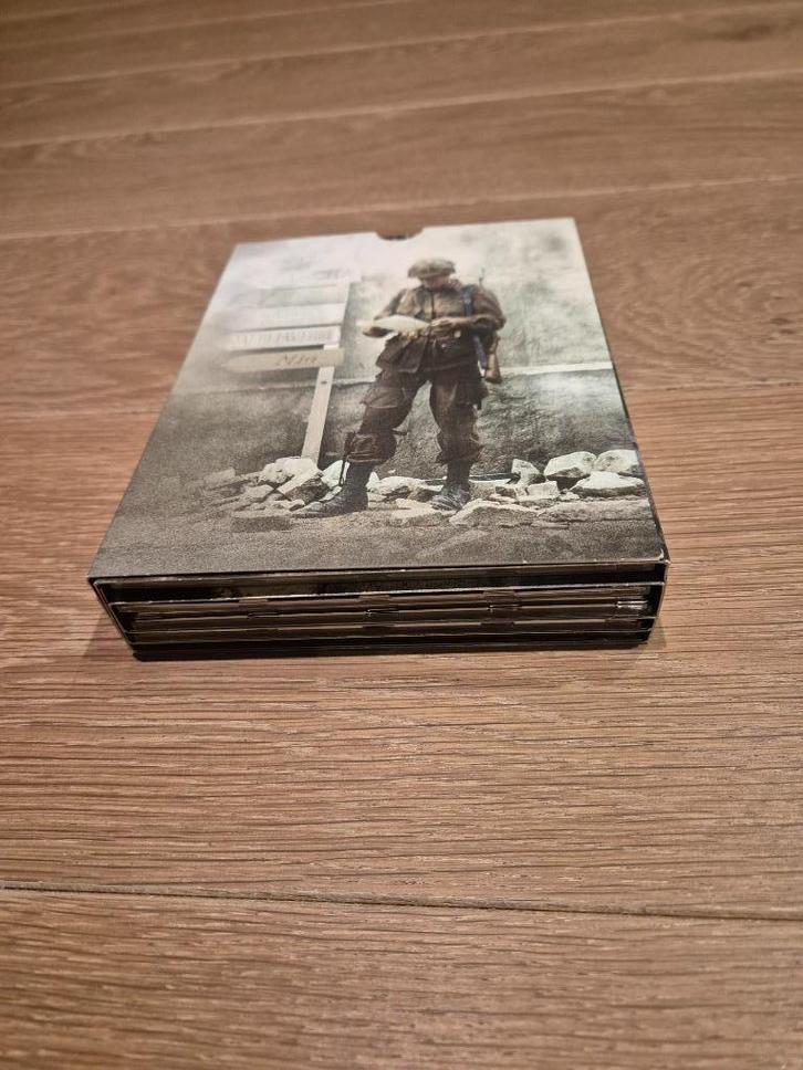 Complete DVD Box:“ Band of Brothers ”, Cd's en Dvd's, Dvd's | Documentaire en Educatief, Zo goed als nieuw, Oorlog of Misdaad