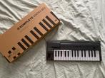 Native Instruments Komplete Kontrol M32, Muziek en Instrumenten, Midi-apparatuur, Ophalen of Verzenden, Zo goed als nieuw