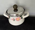 Geëmailleerde kookpan uit Wildrose collectie Villeroy&Boch, Ophalen of Verzenden, Zo goed als nieuw, Overige materialen, Kookpan of Snelkookpan
