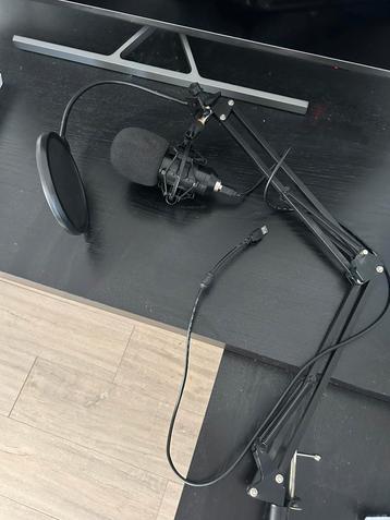 Mircofoon (USB) beschikbaar voor biedingen