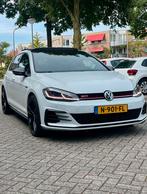 Volkswagen Golf 2.0 TSI 245pk 7-DSG 5D Pano Wit, Stof, 4 cilinders, 1984 cc, 1337 kg