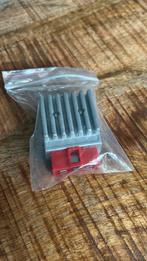 Spanningsregelaar aprilia/derbi, Fietsen en Brommers, Brommers | Overige merken, Ophalen of Verzenden, Nieuw