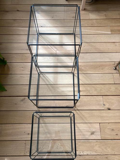 Max Sauze nesting tables, Huis en Inrichting, Tafels | Bijzettafels, Zo goed als nieuw, Rechthoekig, Minder dan 55 cm, Glas, Ophalen