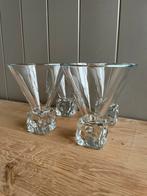 4 Vintage Disaronno cocktail glazen ijsblok design voet 70s, Verzamelen, Glas en Borrelglaasjes, Ophalen of Verzenden, Zo goed als nieuw