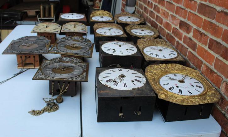 Lot met comtoises, appelklokjes , voorpanelen., Antiek en Kunst, Antiek | Klokken, Ophalen
