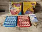 Wie is het gele doos? vierkante versie [s67], Hobby en Vrije tijd, Gezelschapsspellen | Bordspellen, Ophalen of Verzenden, Zo goed als nieuw