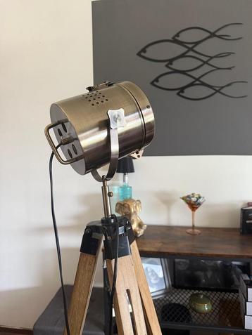 Industriële vloerlamp tripod, Braha beschikbaar voor biedingen