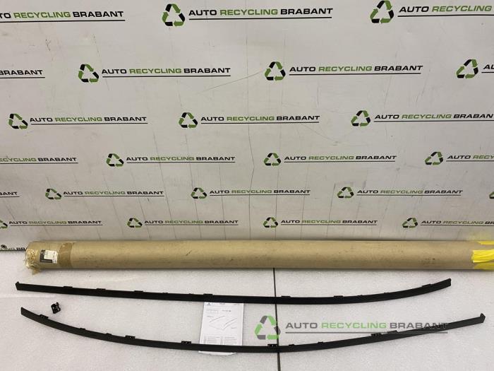 Daklijst links van een Renault Megane, Auto-onderdelen, Carrosserie en Plaatwerk, Gebruikt, 3 maanden garantie, Ophalen of Verzenden