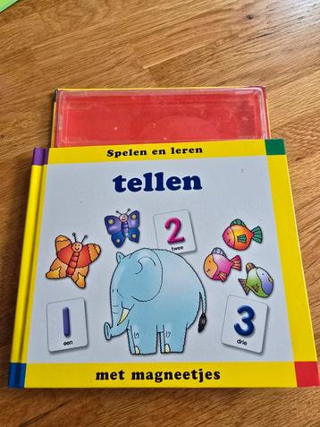 Boekje tellen, met magnetische puzzelstukjes beschikbaar voor biedingen