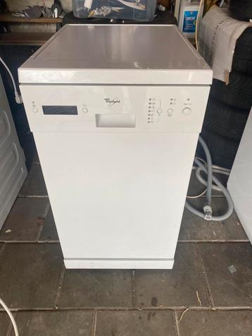 Smalle vaatwasmachine van Whirlpool beschikbaar voor biedingen