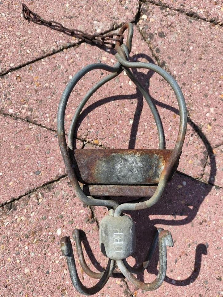 Originele mijnwerkers kledinghanger / zeepbakje (DRP), Antiek en Kunst, Antiek | Gereedschap en Instrumenten, Ophalen of Verzenden