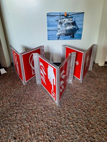 Brandveiligheid Borden Set (8 stuks) beschikbaar voor biedingen