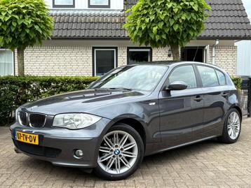 BMW 120i Graphite Leer Navi Cruise Sportstoelen  beschikbaar voor biedingen