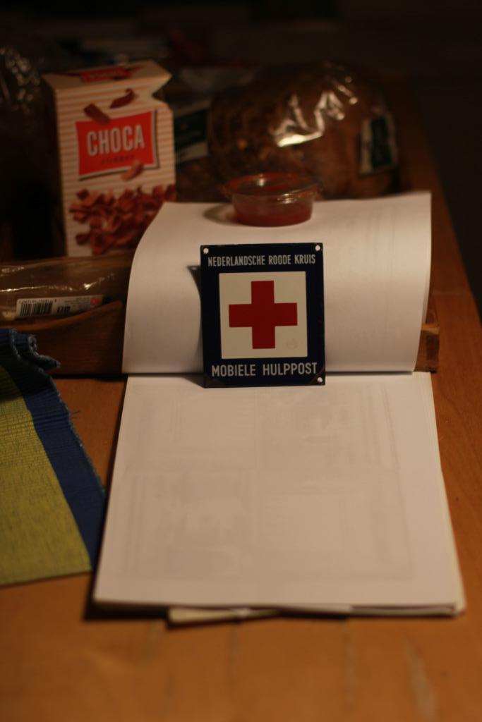 emaille deurpost nederlandsche roode kruis, Antiek en Kunst, Antiek | Emaille, Ophalen