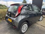 Toyota Aygo 1.0 VVT-i x-play | Eerste Eigenaar | Dealeronder, Voorwielaandrijving, Stof, Gebruikt, Euro 6