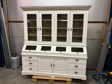 Grote buffetkast met glazen deuren 0648049080 beschikbaar voor biedingen