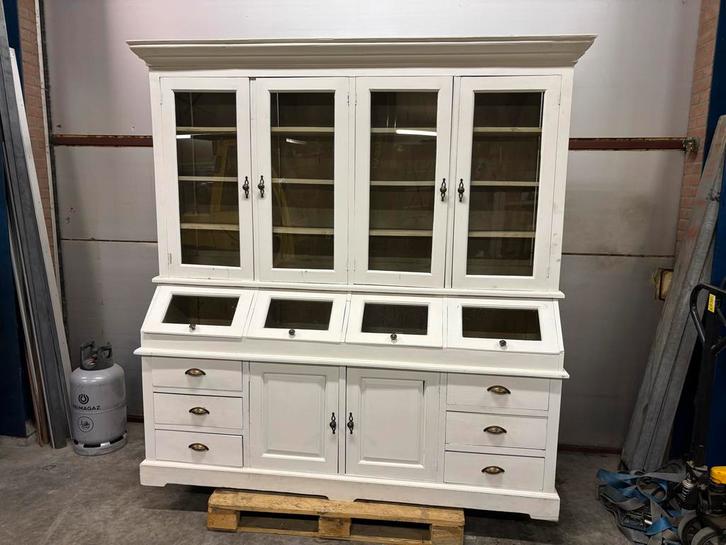 Grote buffetkast met glazen deuren 0648049080, Huis en Inrichting, Kasten | Buffetkasten, Gebruikt, 200 cm of meer, 150 tot 200 cm