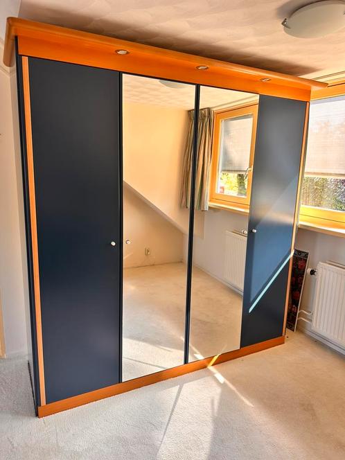 kledingkast, Huis en Inrichting, Kasten | Kledingkasten, Zo goed als nieuw, 200 cm of meer, 150 tot 200 cm, 50 tot 75 cm, Met deur(en)