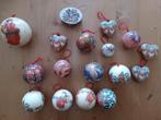 Vintage papier-maché kerstballen en hartjes, Diversen, Kerst, Ophalen of Verzenden, Zo goed als nieuw