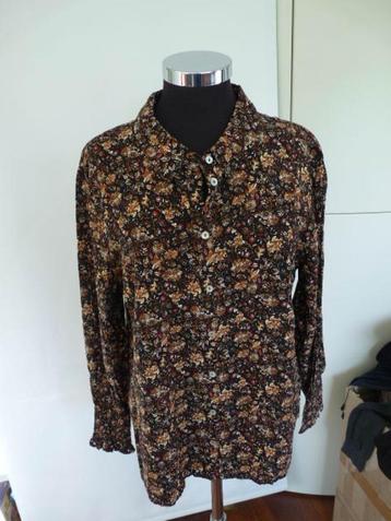zwarte blouse met bruin beige bloemenprint, van Isay, mt XL beschikbaar voor biedingen