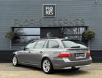 BMW 5-serie Touring 523i | 6 Cil | Pano Dak | Zwart Leer |, Auto's, Achterwielaandrijving, Leder, Euro 4, 750 kg