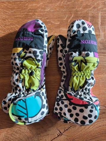 Schattige Burton handschoenen maat 6T. beschikbaar voor biedingen
