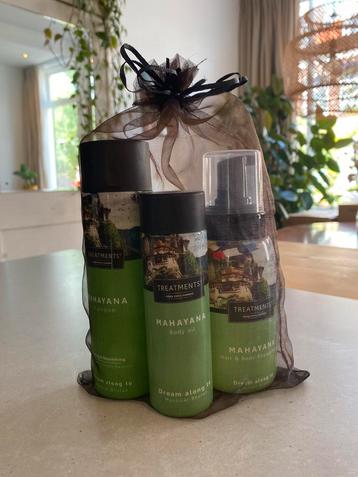 Treatments Mahayana giftset, body oil, shampoo, showerfoam beschikbaar voor biedingen