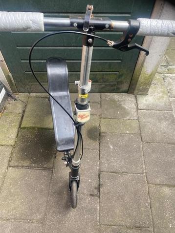 Mooie spacescooter tekoop beschikbaar voor biedingen