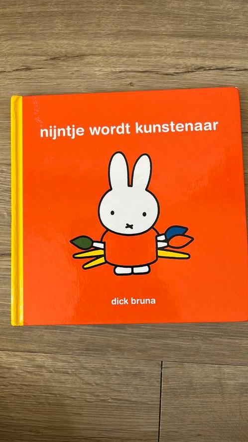 Dick Bruna - Nijntje wordt kunstenaar, Boeken, Kinderboeken | Jeugd | onder 10 jaar, Zo goed als nieuw, Ophalen of Verzenden