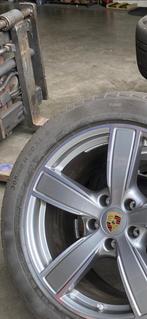 Originele 20 inch Porsche Cayenne velgen + winterbanden, Auto-onderdelen, Banden en Velgen, Ophalen, Gebruikt, Velg(en), Winterbanden
