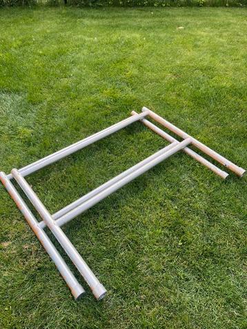 Setje leuningframes rolsteiger beschikbaar voor biedingen