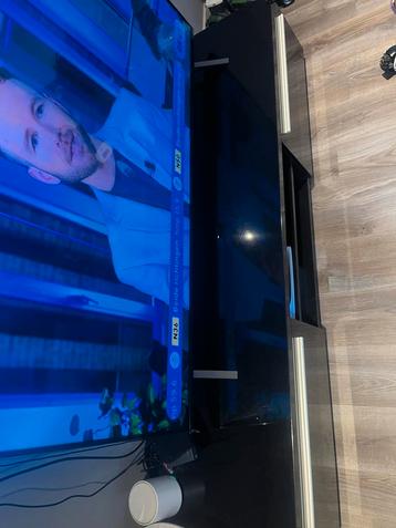 Hoogglans Zwarte TV Kast beschikbaar voor biedingen