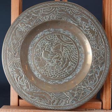 Bronzen Chinese Schaal met Karperdecor beschikbaar voor biedingen